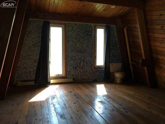 5481 Lahring Road Holly, MI 48442 - Photo 8 of 18 21147658-7.JPG