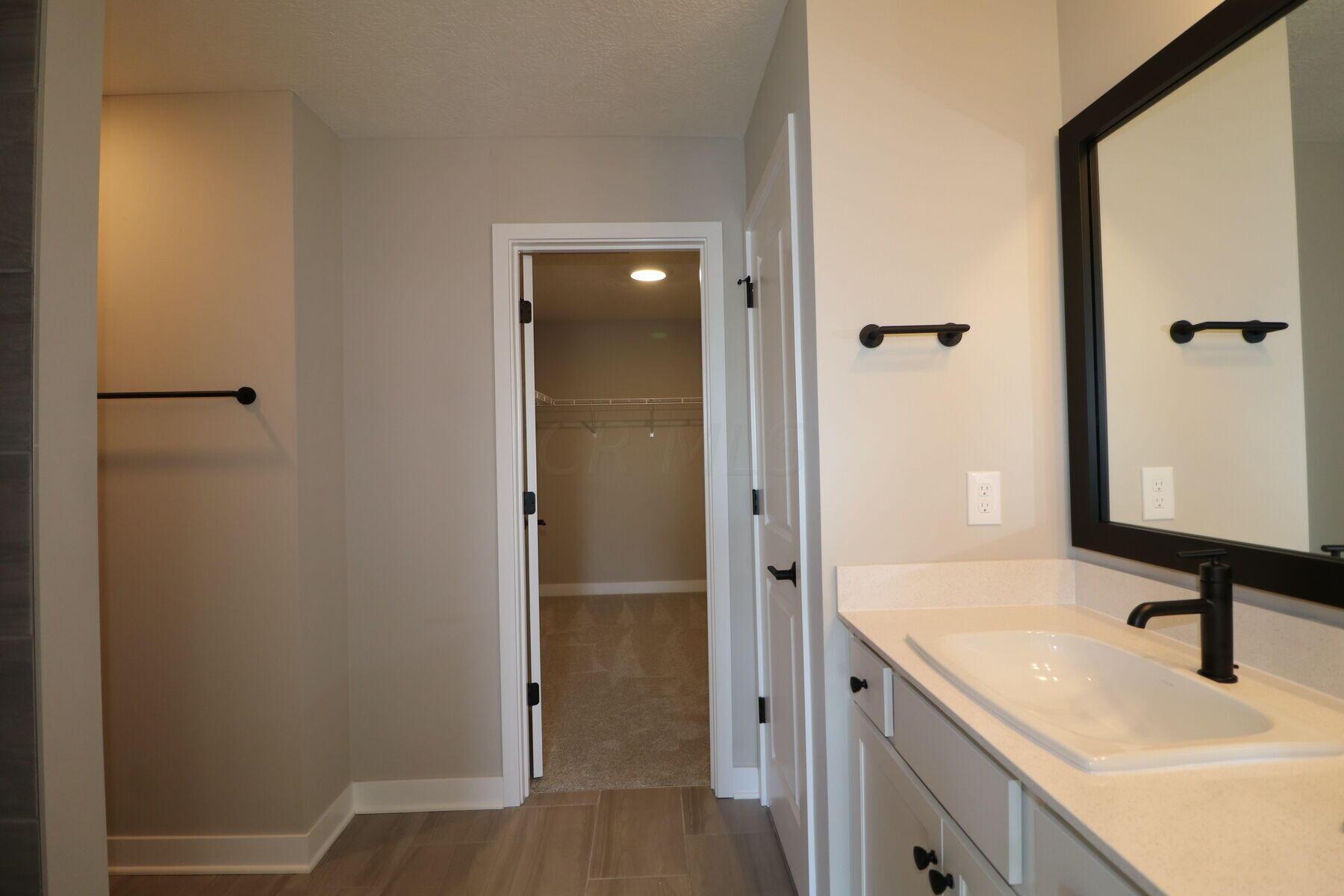 54 Chambers Bay Road Commercial Point, OH 43116 - Photo 14 of 24 Bathroom
