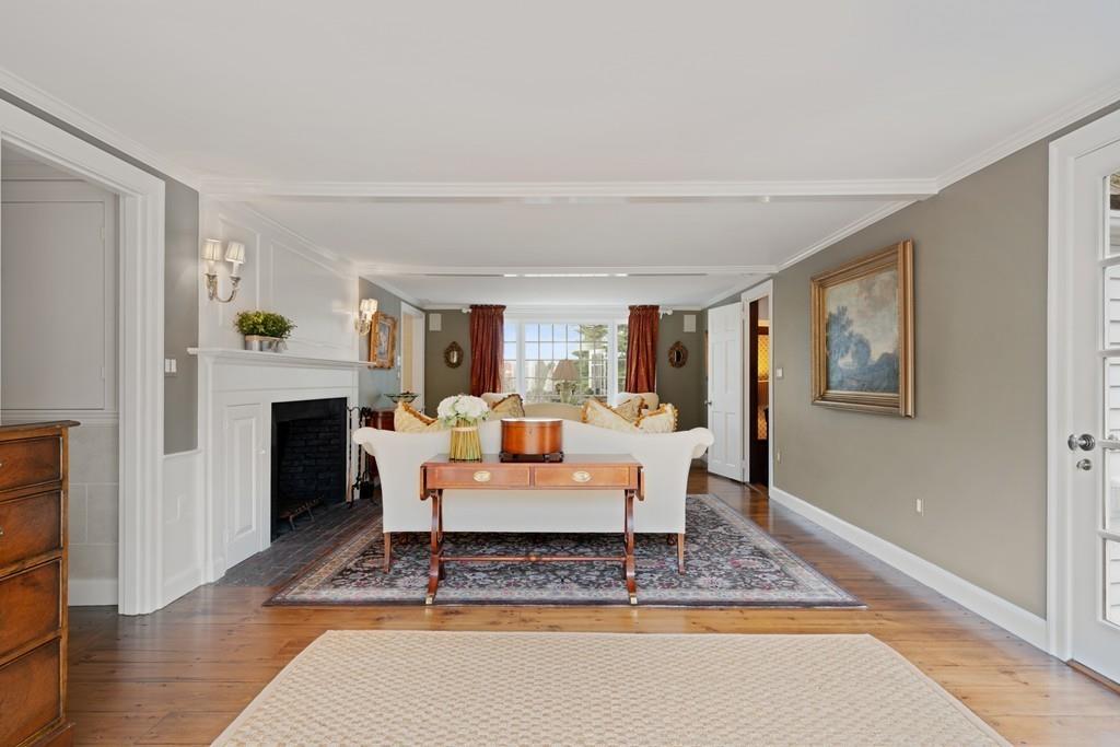 124 Farm Street Dover, MA 02030 - Photo 11 of 29