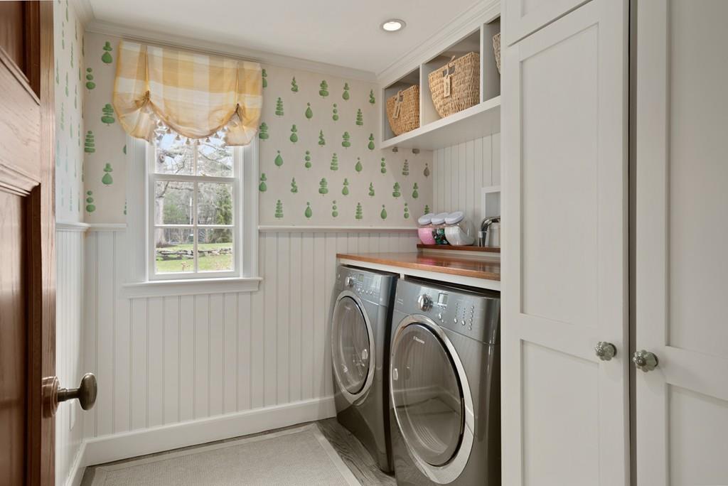 124 Farm Street Dover, MA 02030 - Photo 17 of 29