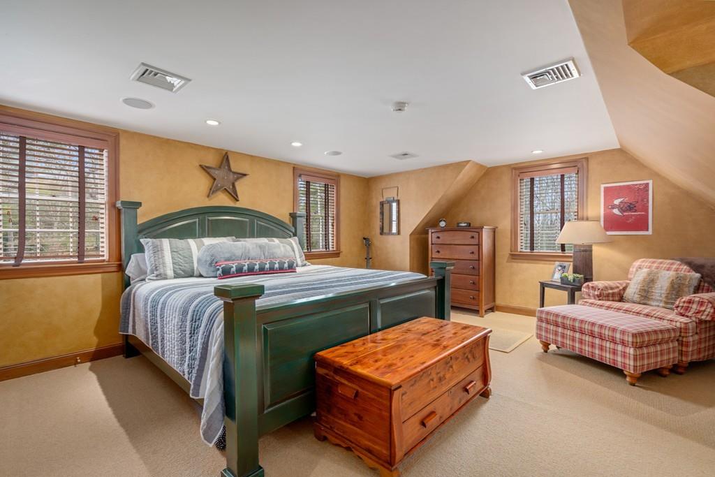 124 Farm Street Dover, MA 02030 - Photo 23 of 29