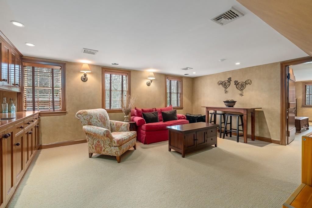 124 Farm Street Dover, MA 02030 - Photo 24 of 29