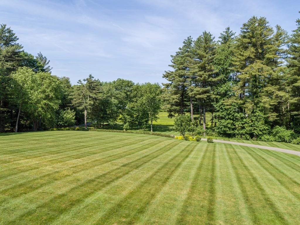 124 Farm Street Dover, MA 02030 - Photo 3 of 29