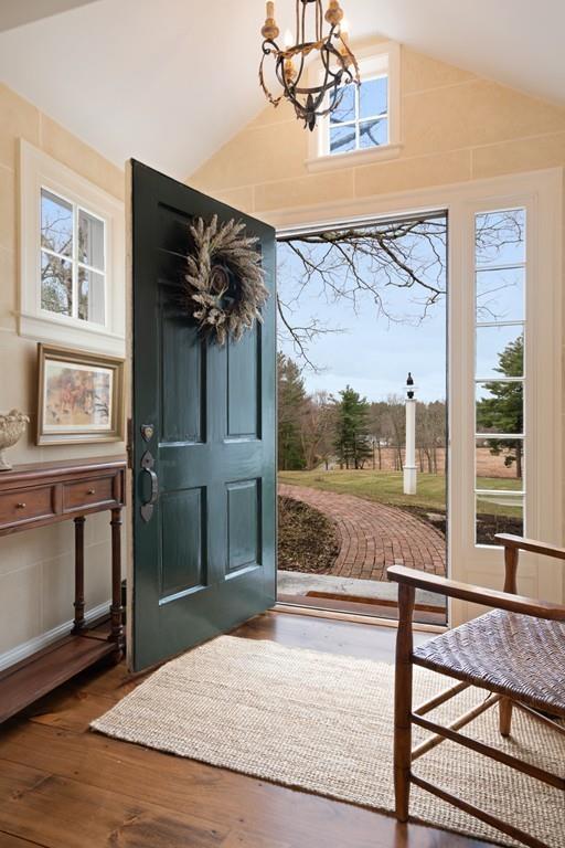 124 Farm Street Dover, MA 02030 - Photo 4 of 29