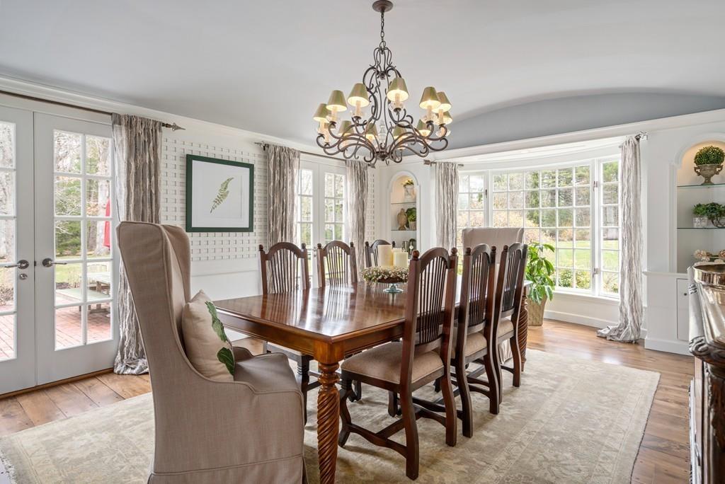 124 Farm Street Dover, MA 02030 - Photo 8 of 29