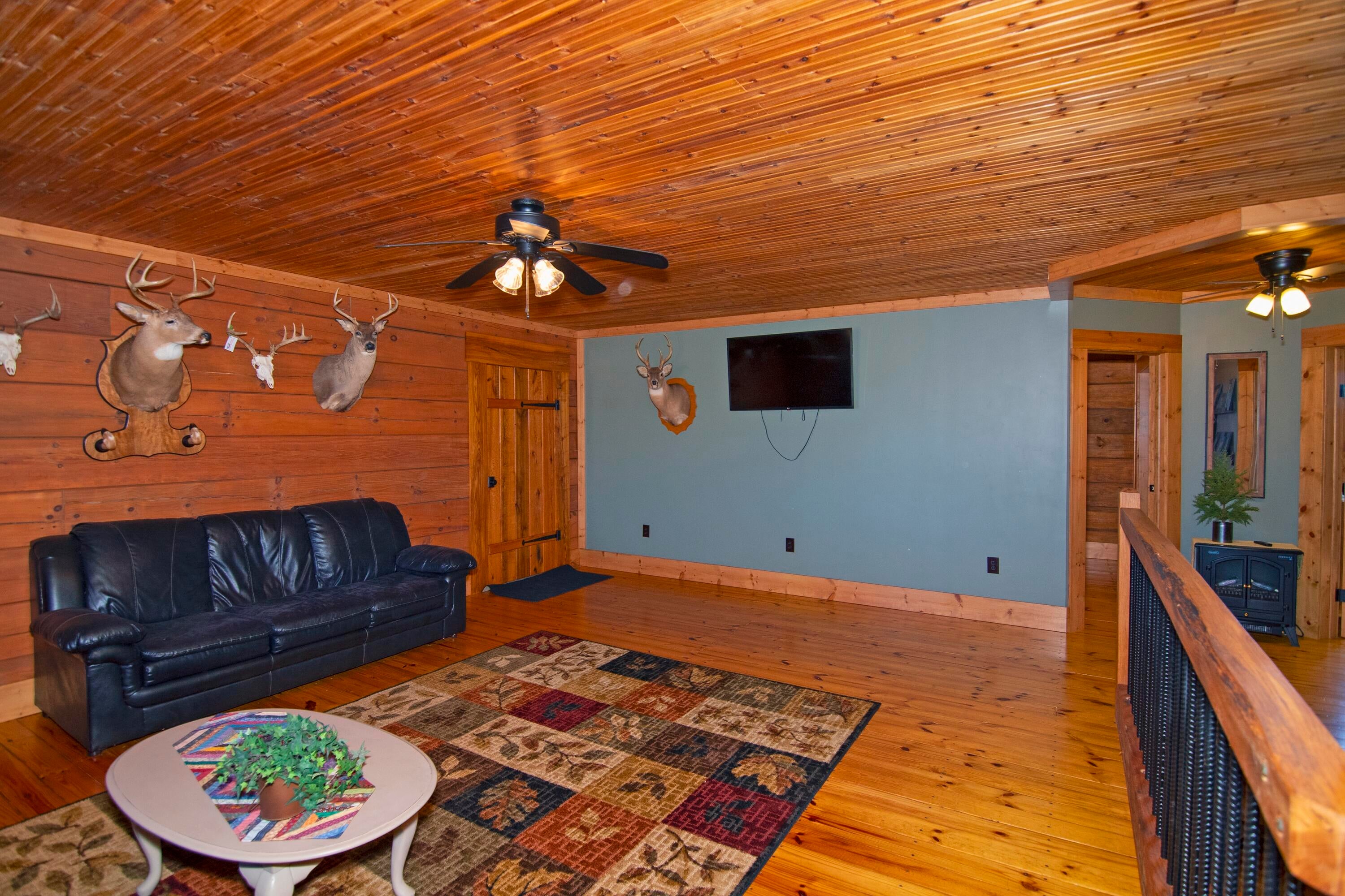 656 Miller Farm Road Peterstown, WV 24963 - Photo 55 of 156 Family Room