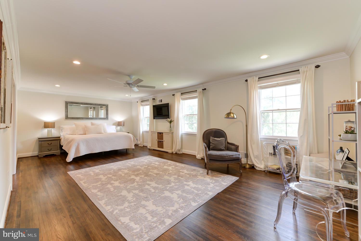 6616 Kenhill Road Bethesda, MD 20817 - Photo 15 of 30 Large Master Suite