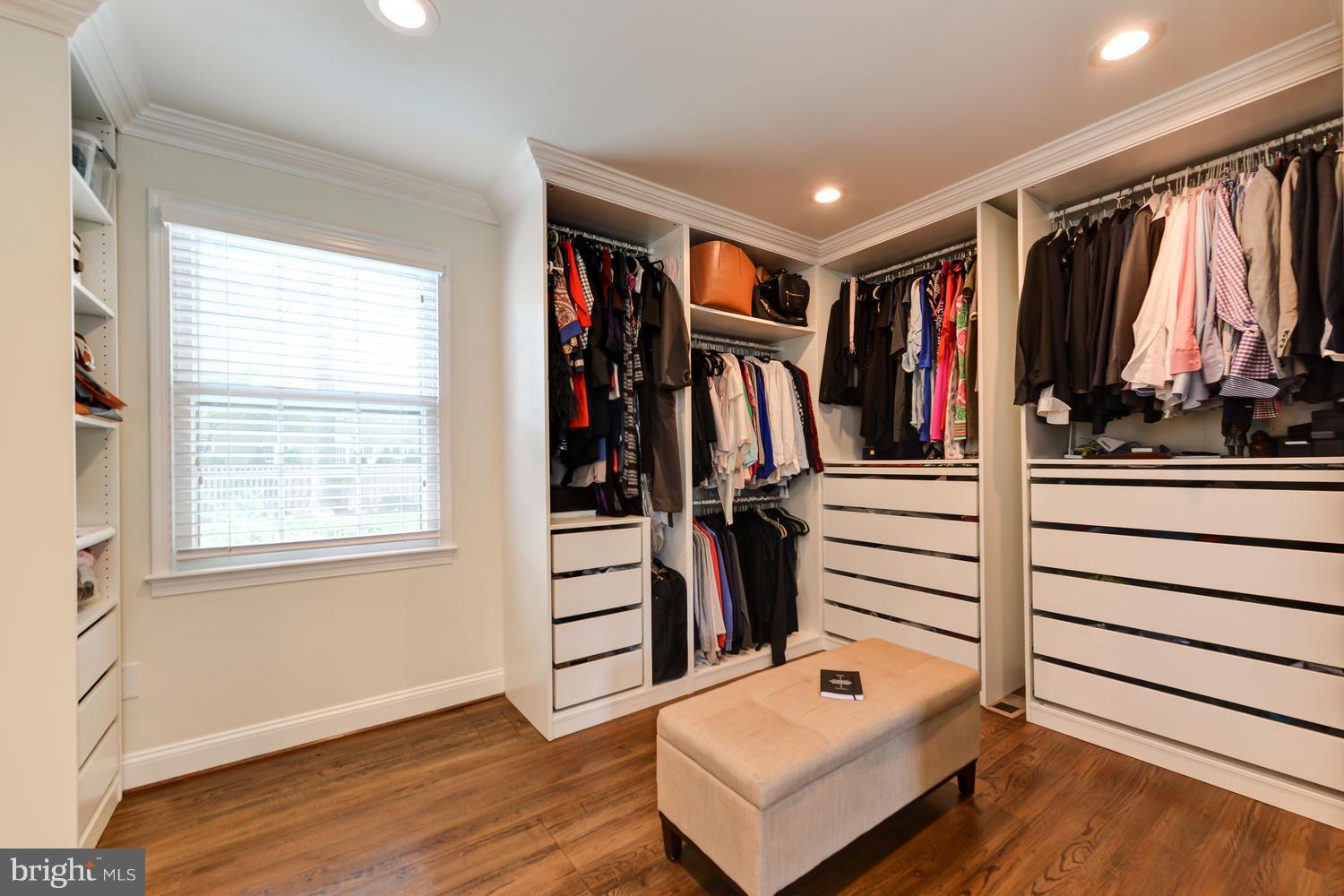 6616 Kenhill Road Bethesda, MD 20817 - Photo 17 of 30 Walk-in Closet