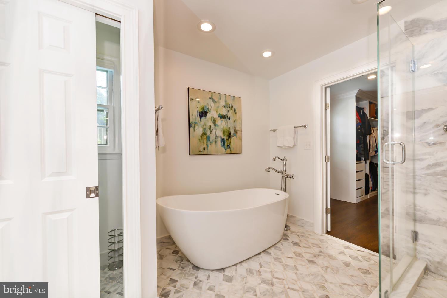 6616 Kenhill Road Bethesda, MD 20817 - Photo 18 of 30 Freestanding Soaker Tub