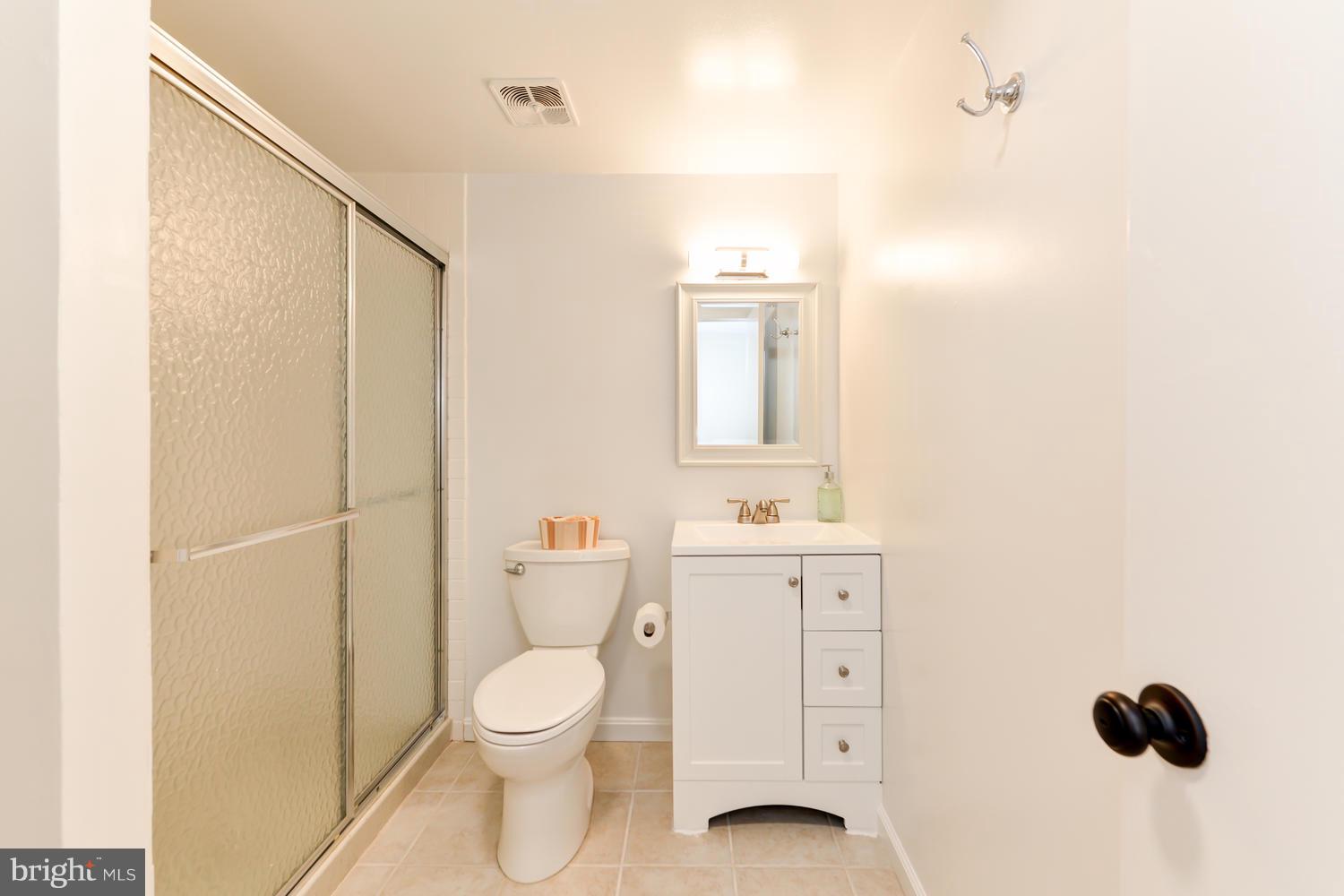 6616 Kenhill Road Bethesda, MD 20817 - Photo 27 of 30 Basement Full Bathroom