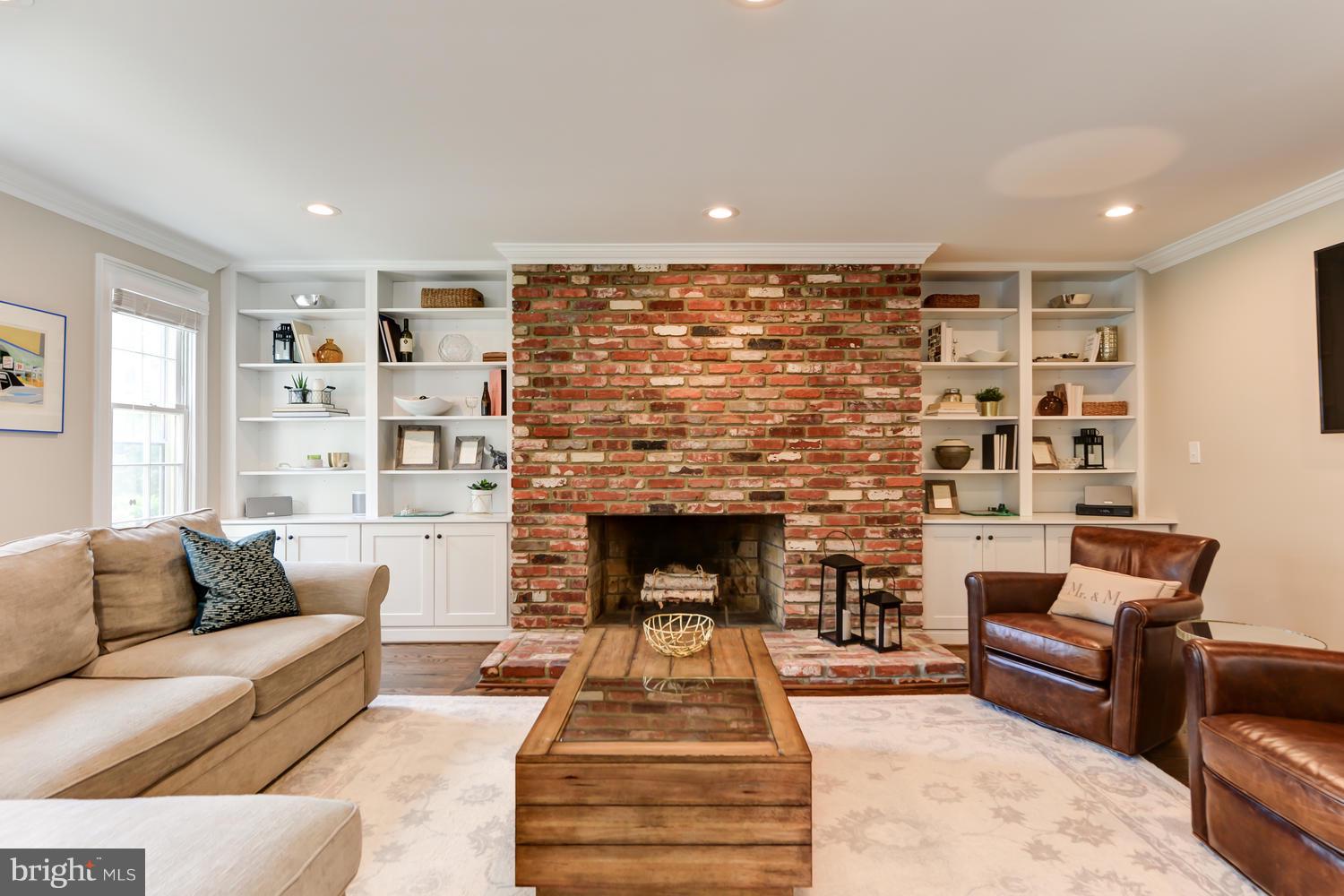 6616 Kenhill Road Bethesda, MD 20817 - Photo 8 of 30 Family Room