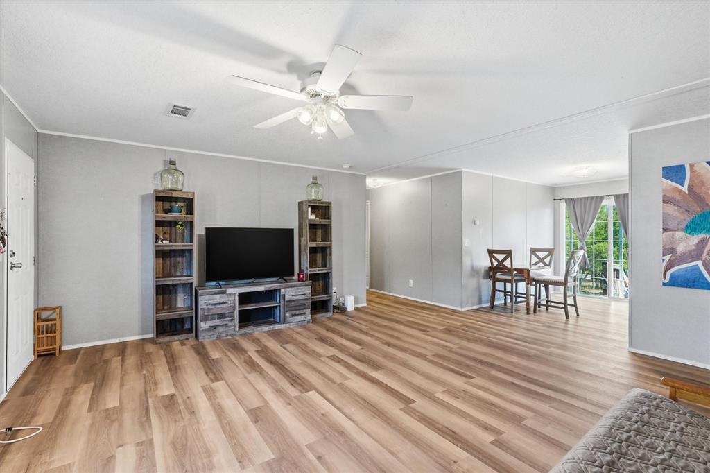 9430 Northeast 76th Street Bronson, FL 32621 - Photo 6 of 46