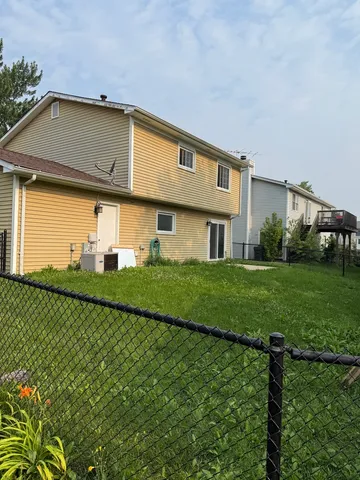 $3,950 | 4539 Huntington Boulevard, Hoffman Estates, IL 60192