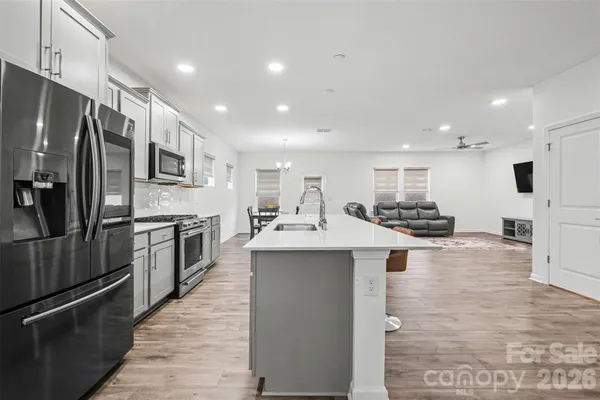 $630,000 | 11126 Glasden Road, Charlotte, NC 28278