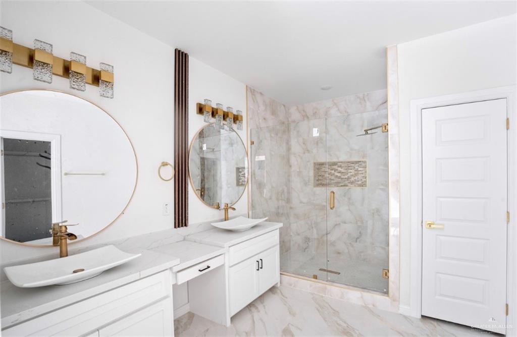 204 North 32nd Street Hidalgo, TX 78557 - Photo 11 of 18