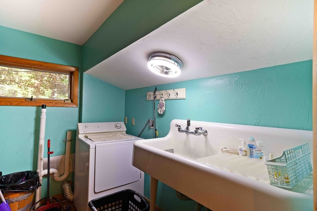 51 Pine Island Road Milford, MA 01757 - Photo 17 of 32 Gallery Image 17