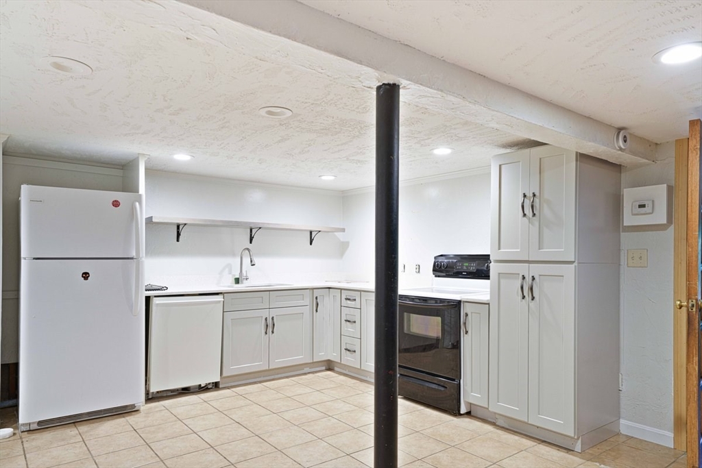 51 Pine Island Road Milford, MA 01757 - Photo 18 of 32 Gallery Image 18