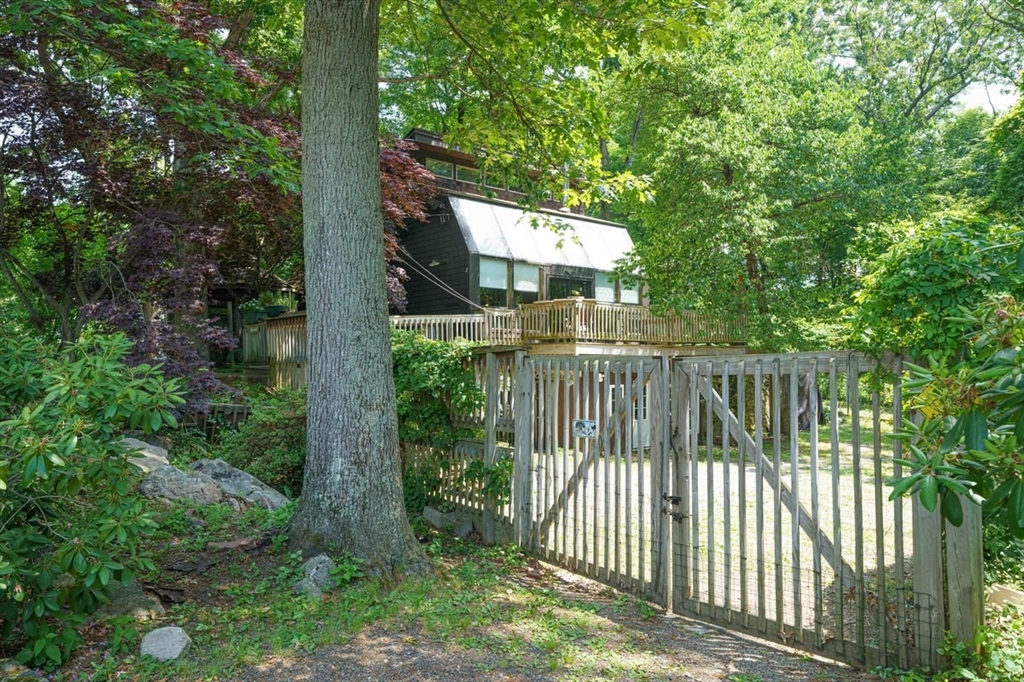 51 Pine Island Road Milford, MA 01757 - Photo 30 of 32 Gallery Image 30
