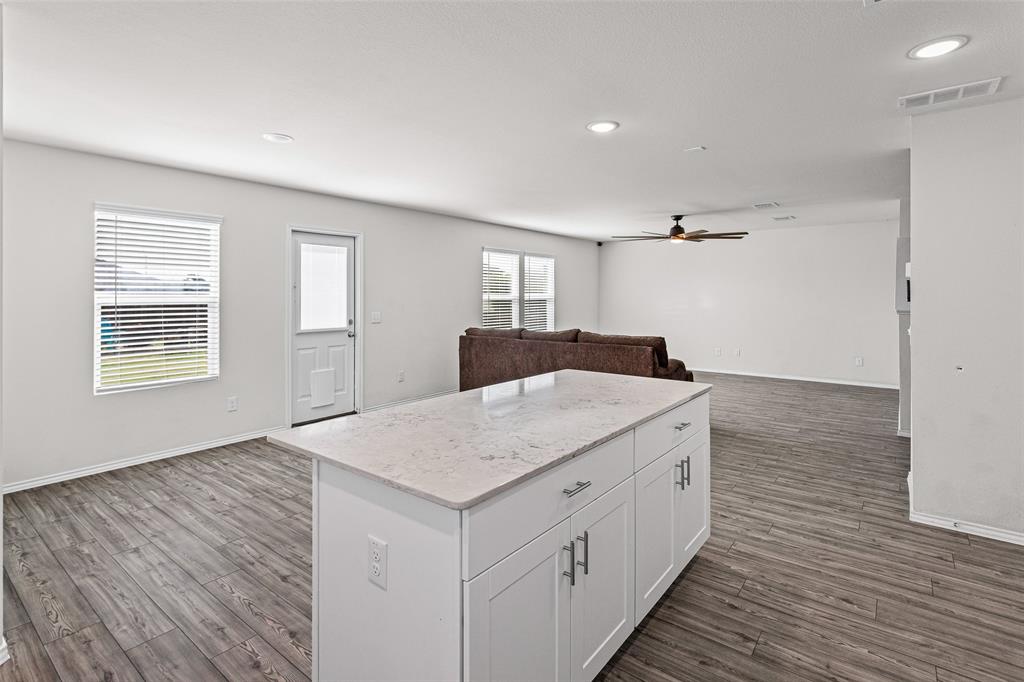 16012 Crews Avenue Haslet, TX 76052 - Photo 8 of 40