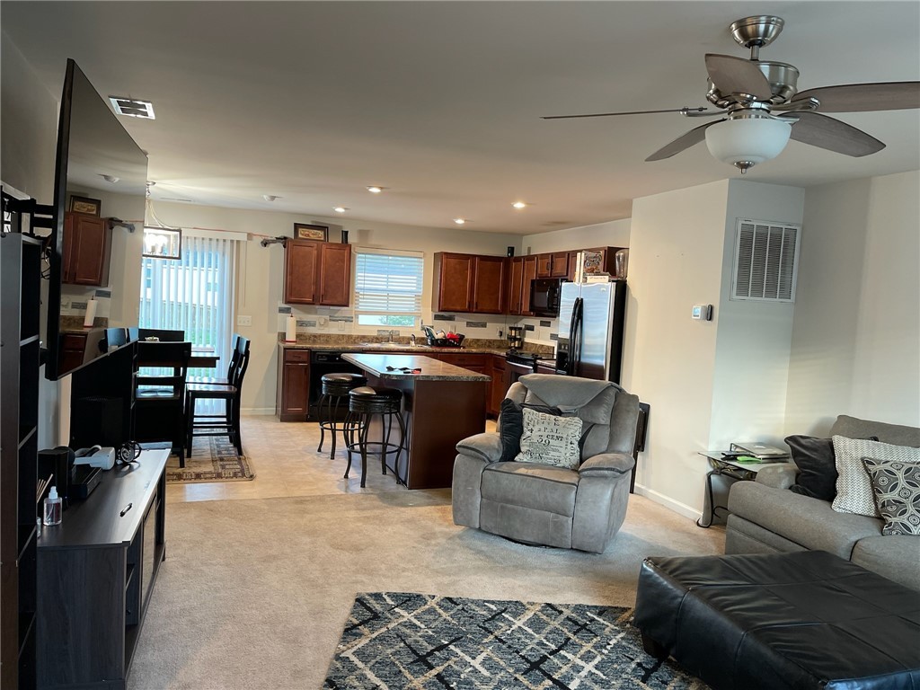 12 Tattershall Road Greenville, SC 29605 - Photo 2 of 13 Gallery Image 2