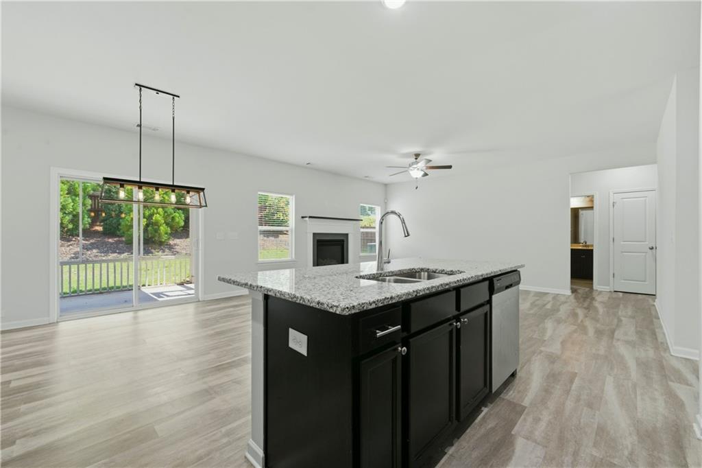 1900 Azure Grove Court Marietta, GA 30008 - Photo 12 of 32