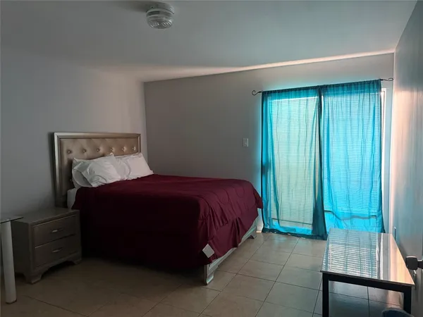 $1,450 | 8427 Hearth Drive, Unit 6, Houston, TX 77054