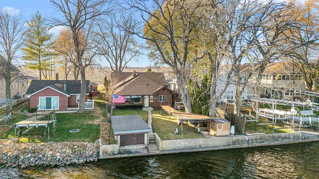 $715,000 | N10570 Howard Drive, Fox Lake, WI 53933