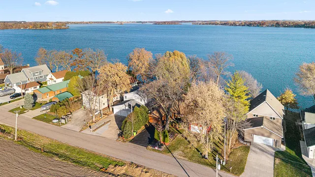 $715,000 | N10570 Howard Drive, Fox Lake, WI 53933