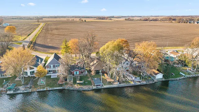 $715,000 | N10570 Howard Drive, Fox Lake, WI 53933