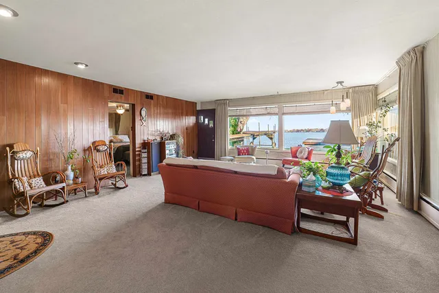 $715,000 | N10570 Howard Drive, Fox Lake, WI 53933