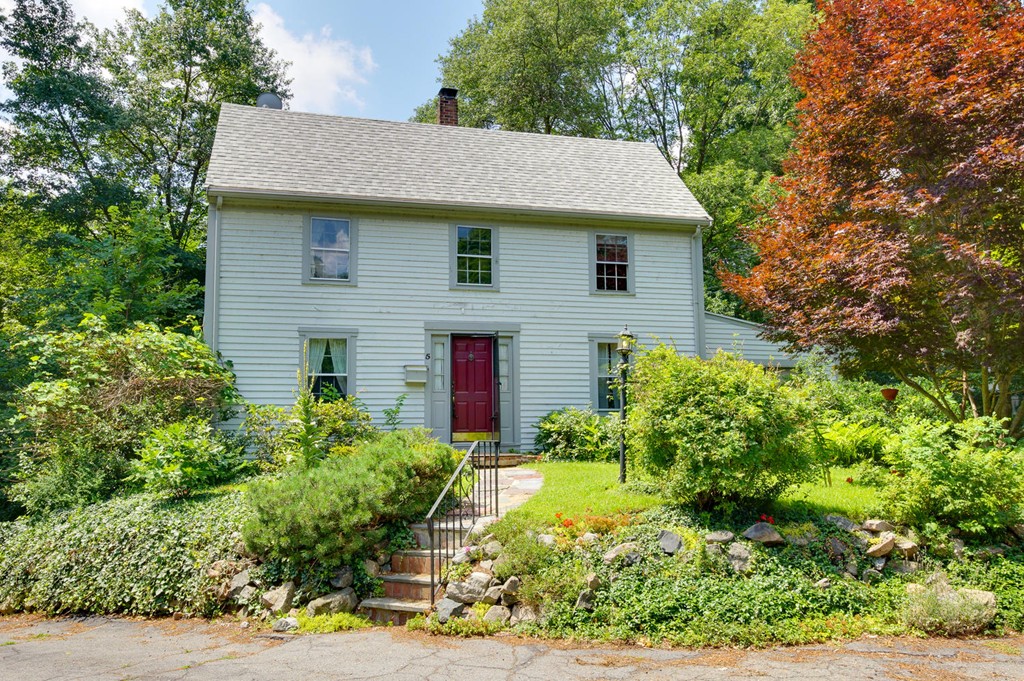 5 Inverness Road Winchester, MA 01890 - Photo 1 of 24 Gallery Image 1