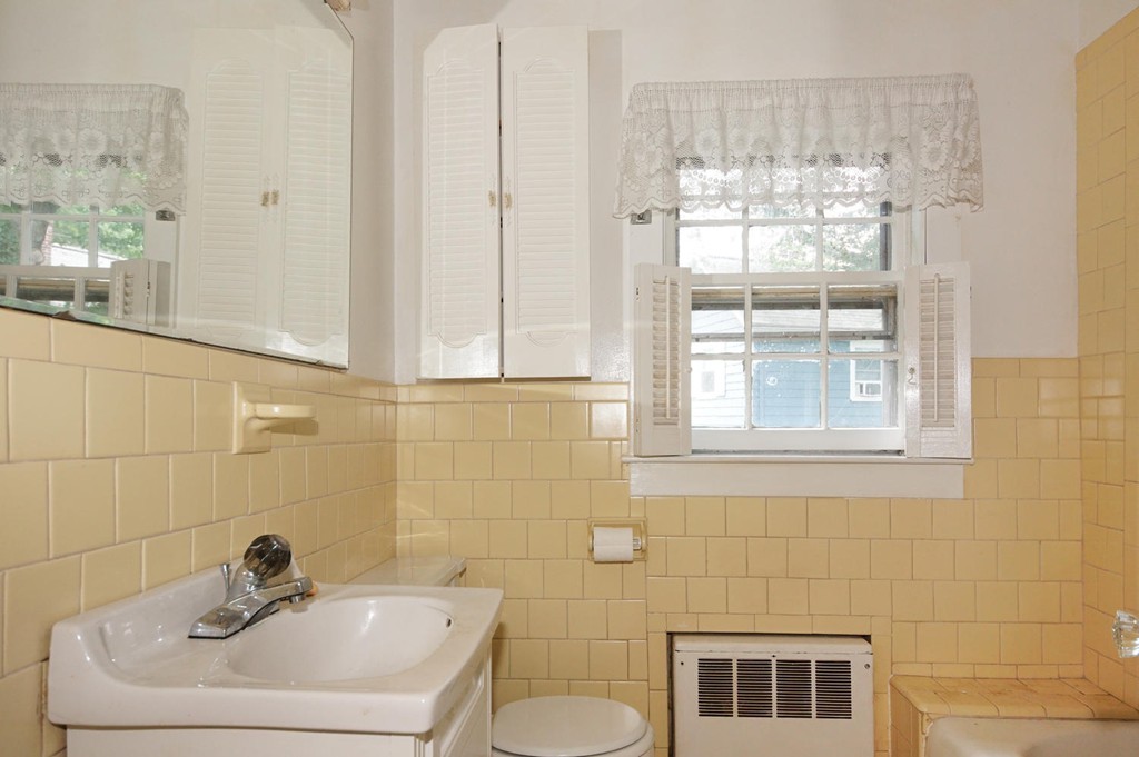 5 Inverness Road Winchester, MA 01890 - Photo 16 of 24 Gallery Image 16