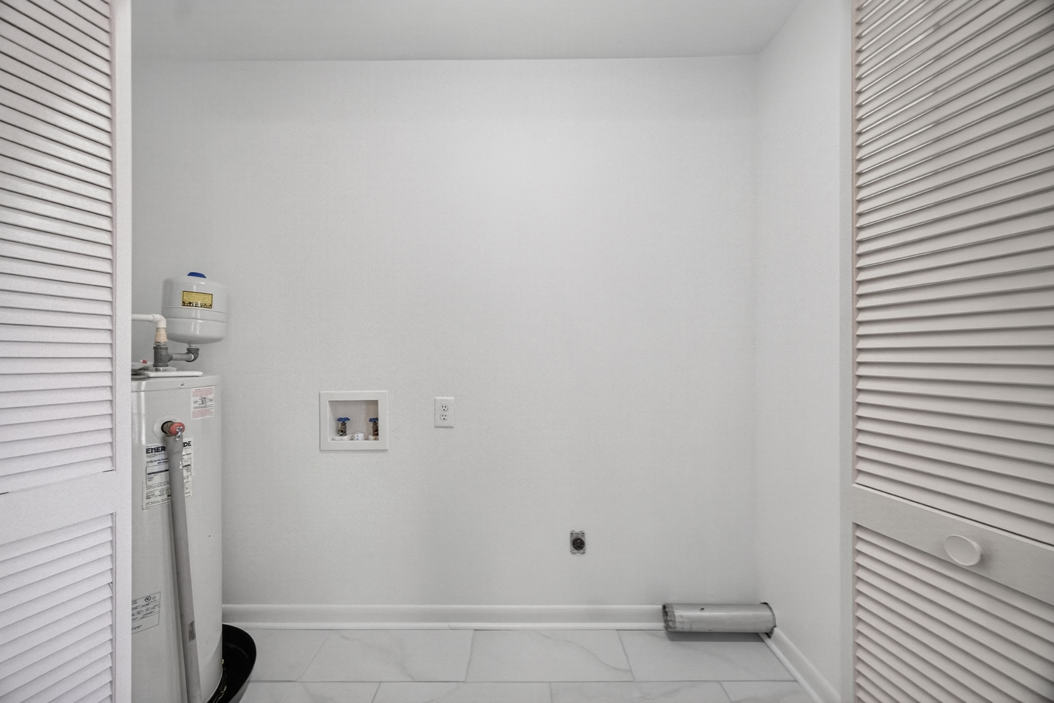 780 Champ Road Flintville, TN 37335 - Photo 26 of 45 a bathroom with a shower