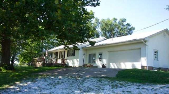13676 East Dutch Henry Road Lewistown, IL 61542 - Photo 1 of 8 Gallery Image 1