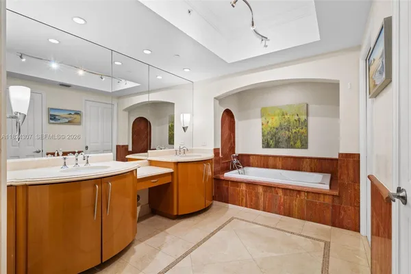 $17,000 | 17875 Collins Avenue, Unit 4102, Sunny Isles Beach, FL 33160