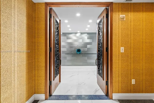 $17,000 | 17875 Collins Avenue, Unit 4102, Sunny Isles Beach, FL 33160