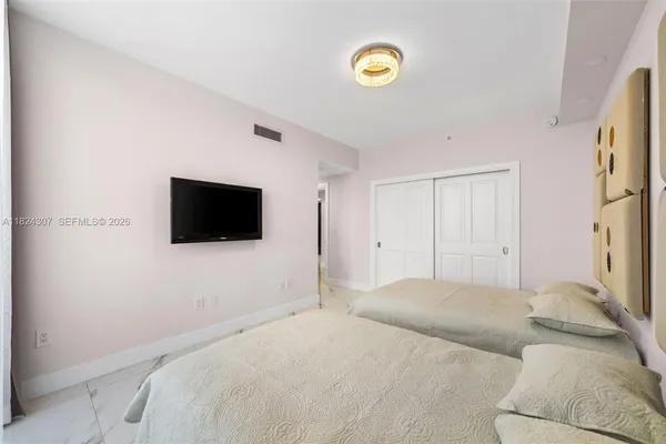 $17,000 | 17875 Collins Avenue, Unit 4102, Sunny Isles Beach, FL 33160