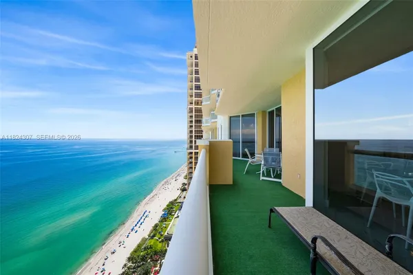 $17,000 | 17875 Collins Avenue, Unit 4102, Sunny Isles Beach, FL 33160