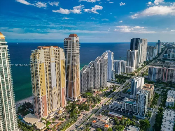 $17,000 | 17875 Collins Avenue, Unit 4102, Sunny Isles Beach, FL 33160