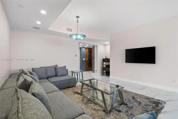 $17,000 | 17875 Collins Avenue, Unit 4102, Sunny Isles Beach, FL 33160