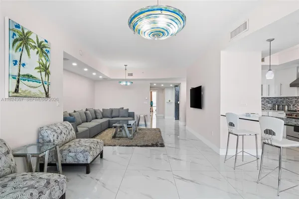 $17,000 | 17875 Collins Avenue, Unit 4102, Sunny Isles Beach, FL 33160