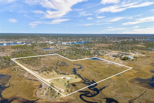 a view of a tennis court