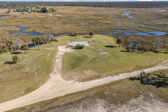 $1,900,000 | 125 Southwest 284th Avenue, Steinhatchee, FL 32359