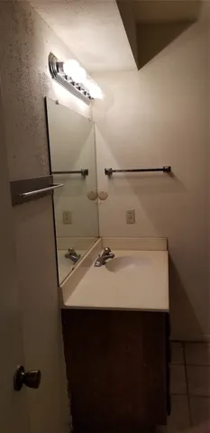 $1,299 | 10822 Lynbrook Drive, Unit B, Houston, TX 77042