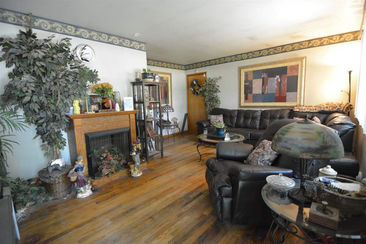 155 Roesner Road Evansville, IN 47712 - Photo 2 of 13 Gallery Image 2