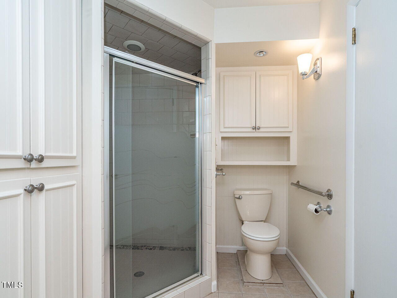 400 Fletcher Drive Raleigh, NC 27603 - Photo 28 of 37 028-1280x960-hallway-full-bathroom