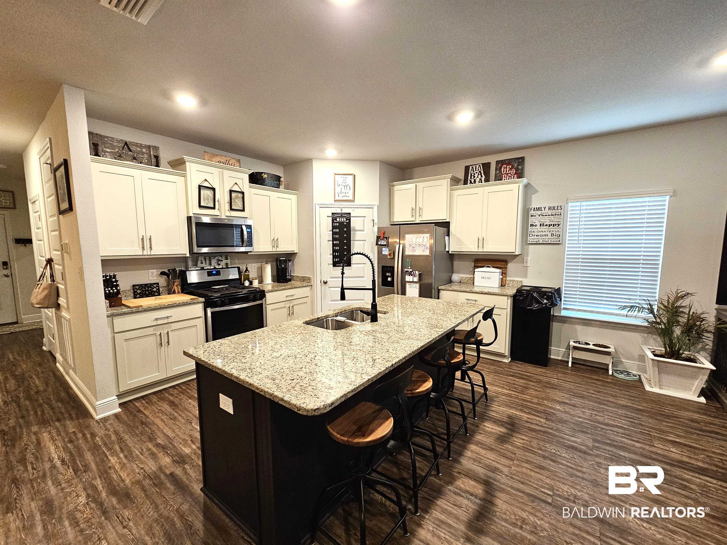 24277 Alydar Loop Daphne, AL 36526 - Photo 2 of 31