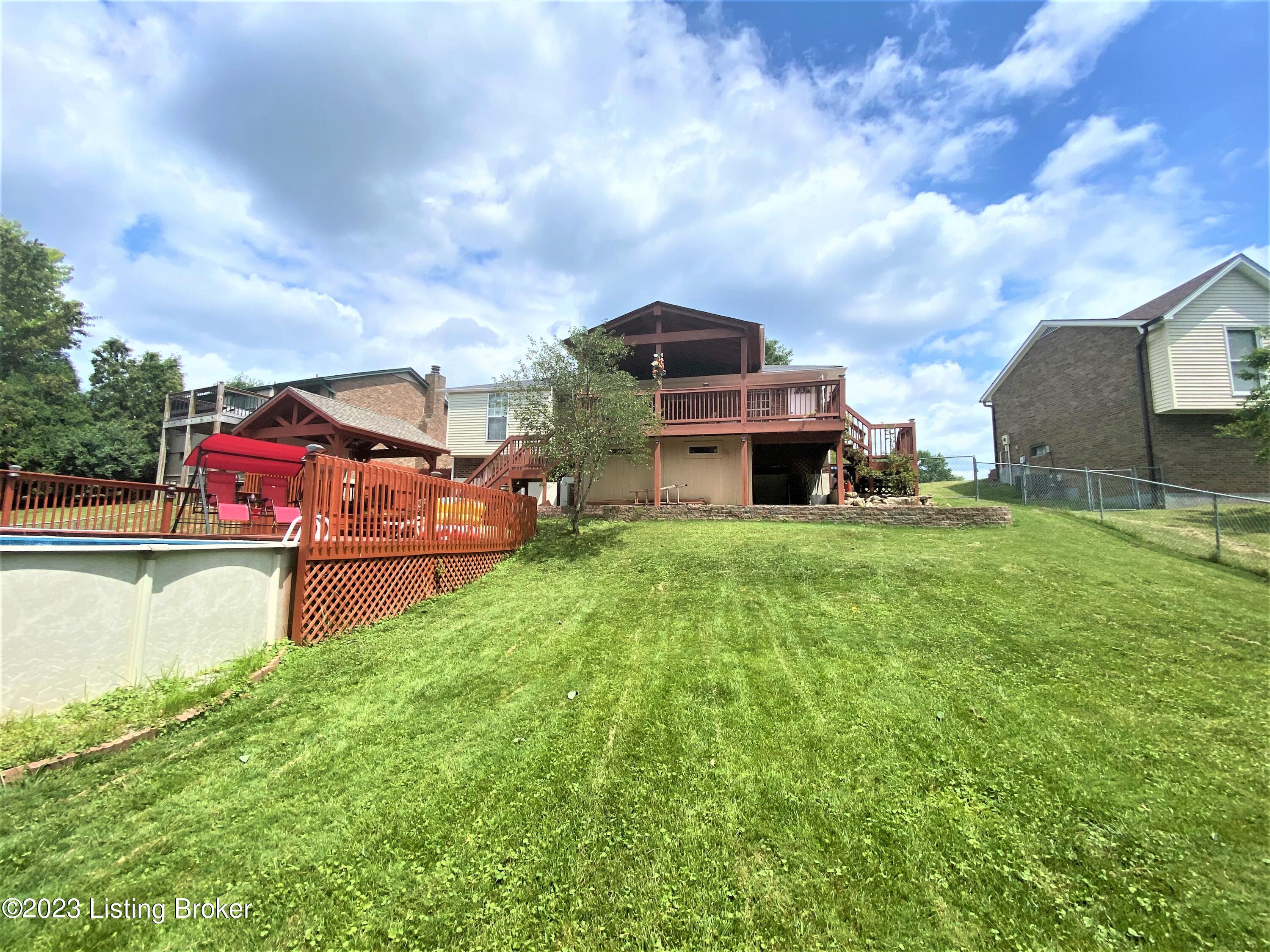 7216 Ridge Creek Road Louisville, KY 40291 - Photo 49 of 86 IMG_6154