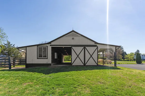 $1,290,000 | 9529 Sperryville Pike, Culpeper, VA 22701