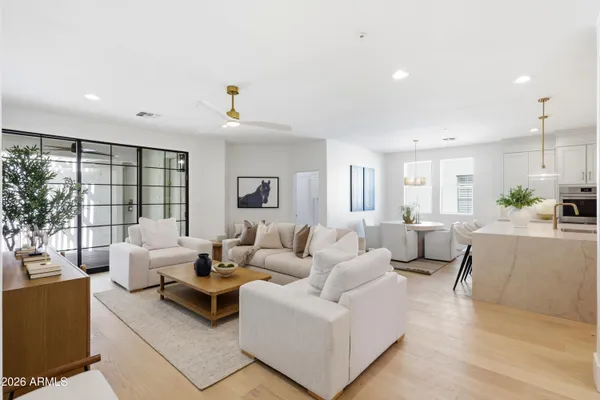 $1,989,000 | 1360 South Mulberry Street, Gilbert, AZ 85296